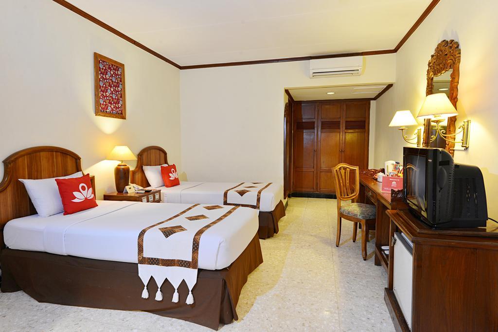 Zen Rooms Jogja Cendrawasih Pakualaman Bagian luar foto