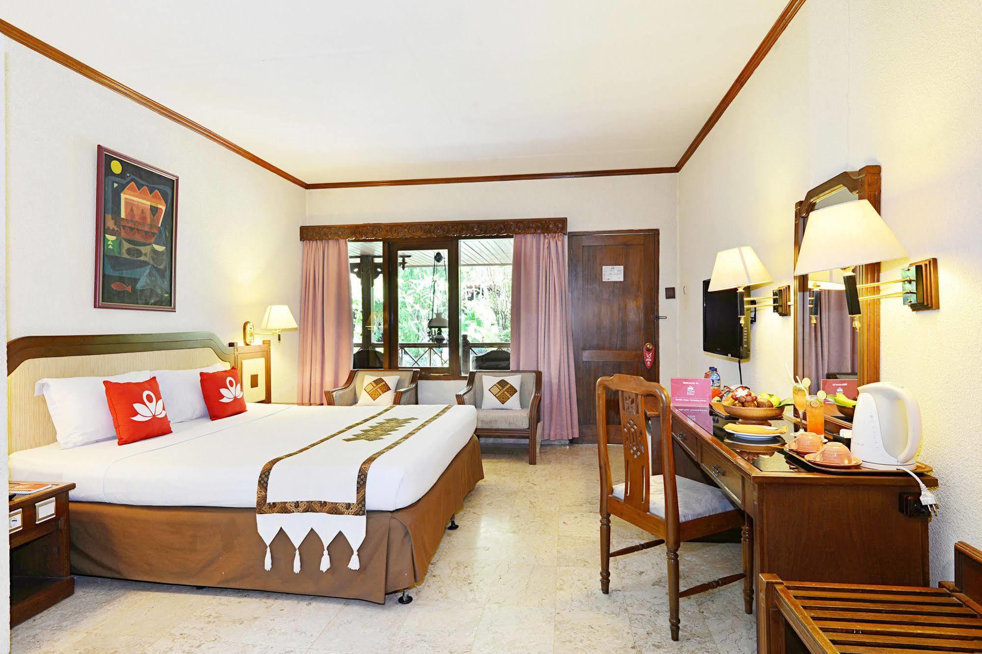 Zen Rooms Jogja Cendrawasih Pakualaman Bagian luar foto